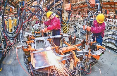 4月制造业保持扩张中国经济稳字当头