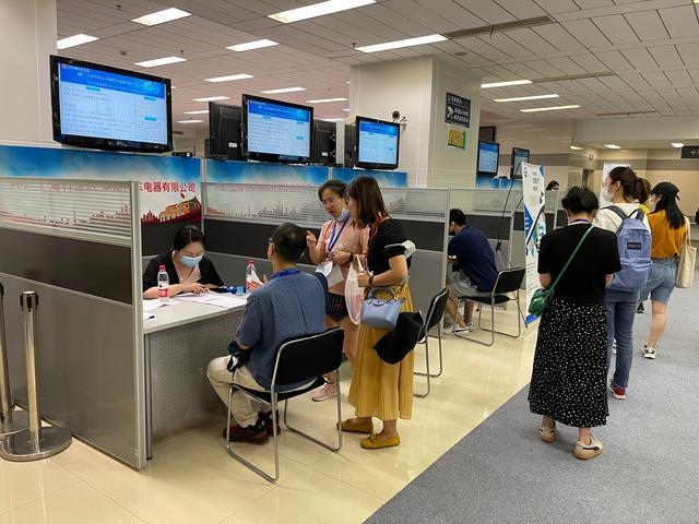 上海这场招聘会专为残疾毕业生而设岗位以文员居多
